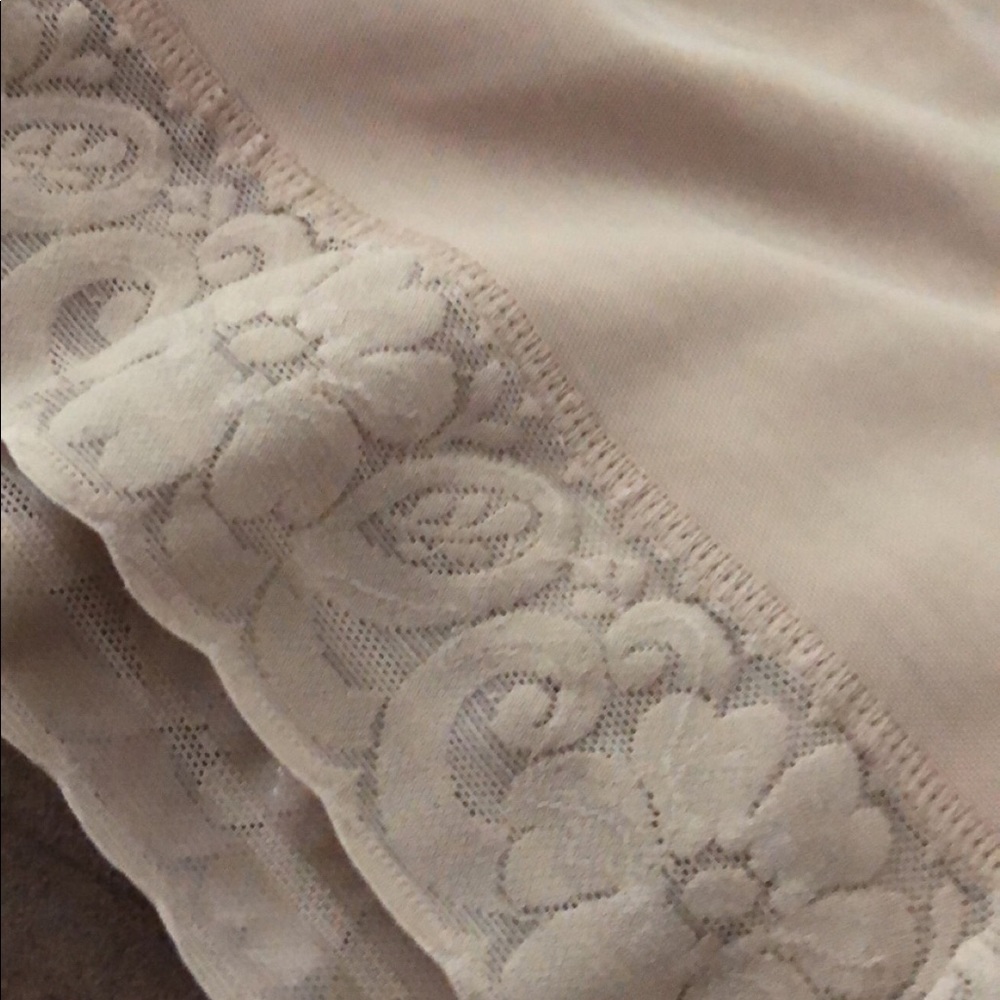 Compression Garment (L). W/Booty lifting Panel. - Picture 6 of 7